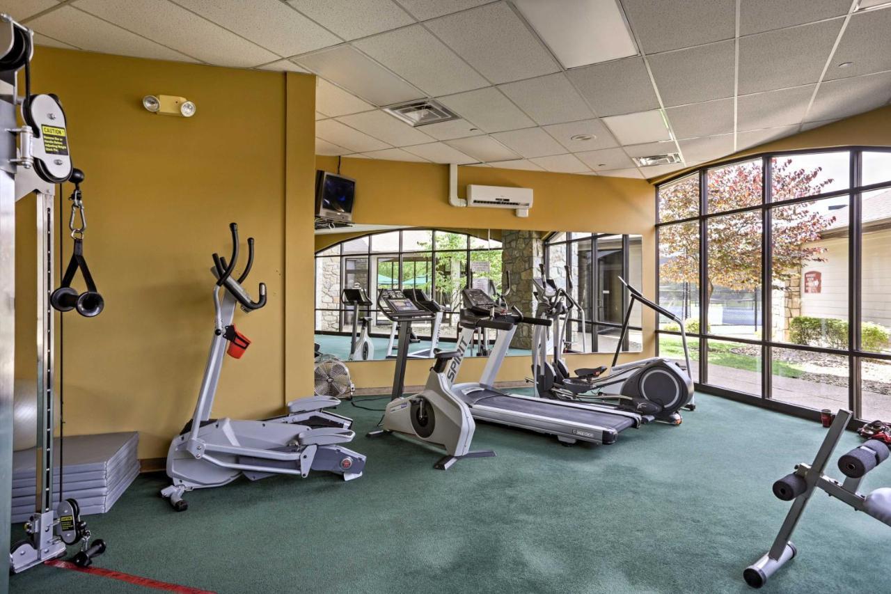 Branson West Cabin With Pool Access And Golfing Eksteriør billede